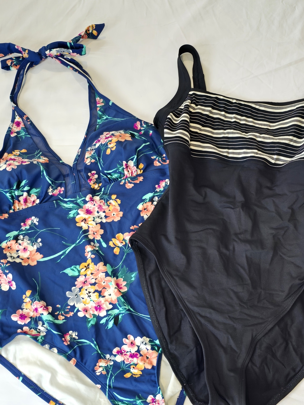 Set Of Two One-Piece Swimsuits. Size L. 12